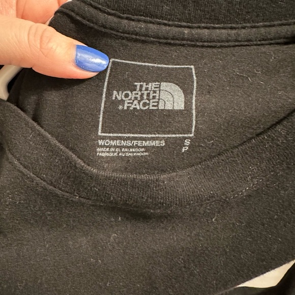 North face tshirt - Picture 2 of 2